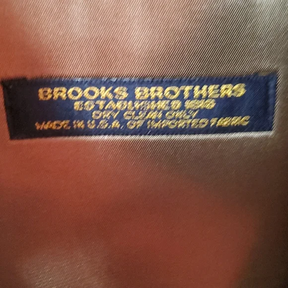 Brooks Brothers trench coat - Picture 3 of 16
